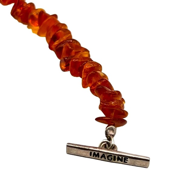 Amber Chip Beaded Bracelet With "Imagine" Toggle Clasp & Chinese Pendant - Picture 6 of 7